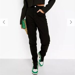 Boohoo  hi waisted mom jeans black size 8